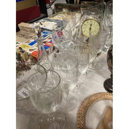 1090 - A QUANTITY OF GLASSWARE TO INCLUDE AN ANNIVERSARY  CLOCK, DESSERT BOWLS, VINEGAR BOTTLE, ROYAL ALBER... 