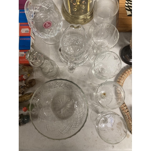 1090 - A QUANTITY OF GLASSWARE TO INCLUDE AN ANNIVERSARY  CLOCK, DESSERT BOWLS, VINEGAR BOTTLE, ROYAL ALBER... 