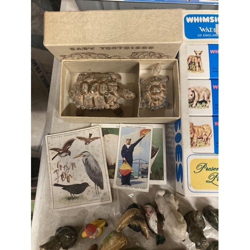 1091 - A COLLECTION OF WHIMSIES SOME IN BOXES TOGETHER WITH TWO WADE BABY TORTOISES, MINIATURE ENGLISH VILL... 