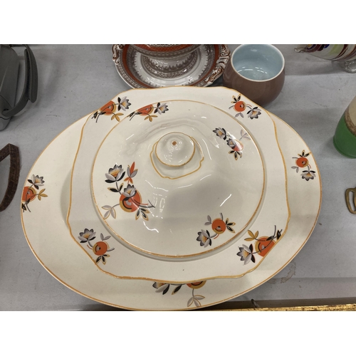 1104 - A COPELAND LATE SPODE FOOTED BOWL, SMALL TUREEN WITH LID AND SAUCER IN AN ORANGE, BROWN AND CREAM PA... 