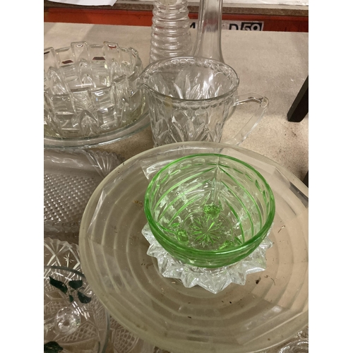 1172 - A QUANTITY OF GLASSWARE TO INCLUDE BOWLS, BOTTLES, NIBBLES DISH, CANDLESTICKS, ETC.,