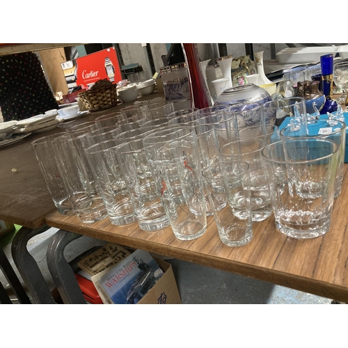 1180 - A QUANTITY OF GLASS TUMBLERS