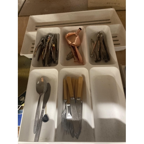 1184 - A QUANTITY OF FLATWARE TO INCLUDE KNIVES, FORKS, NUTCRACKERS, ETC PLUS THREE CUTLERY TRAYS