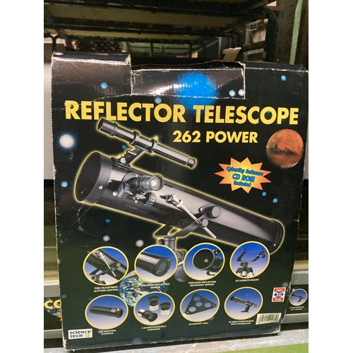 1186 - A LARGE REFLECTOR TELESCOPE - BOXED