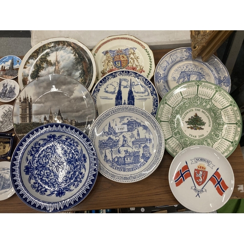 1197 - A LARGE QUANTITY OF TEN SMALL AND TEN LARGE VINTAGE PLATES