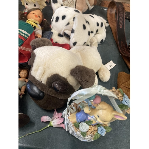 972 - A QUANTITY OF CUDDLY TOYS, ETC TO INCLUDE A VINTAGE RUPERT BEAR, DOLLS, ETC