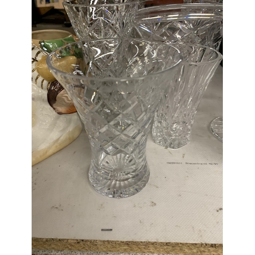 1269 - A QUANTITY OF GLASS VASES