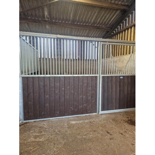 283 - FIVE AEI STABLES OF 5 MIDDLES 14' X 10'  AND  ONE SOLID END  WITH SLIDING DOORS AND ANTI WEAVE BARS ... 