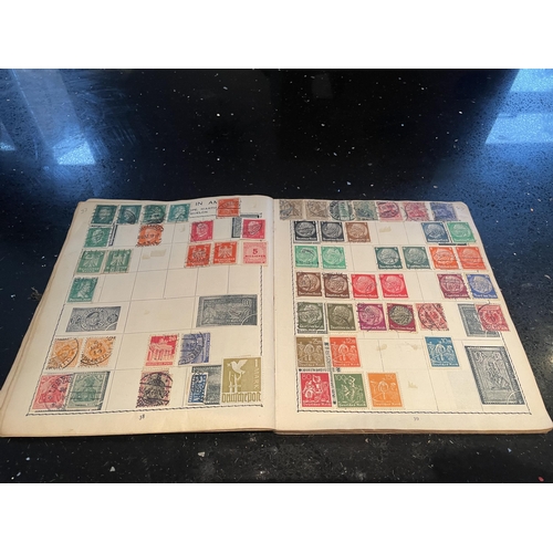 390A - THE MARVEL STAMP ALBUM OF WORLD STAMPS