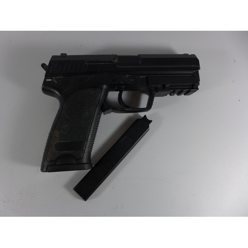 387 - A BOXED CM 125 AIRSOFT 6MM CALIBRE ELECTRIC PISTOL, LENGTH 20CM