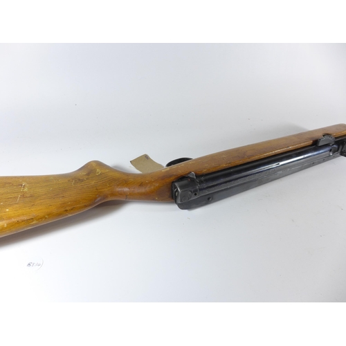 399 - A WEBLEY SCOTT OSPREY .22 CALIBRE AIR RIFLE, 47CM BARREL, LENGTH 110CM (A/F)