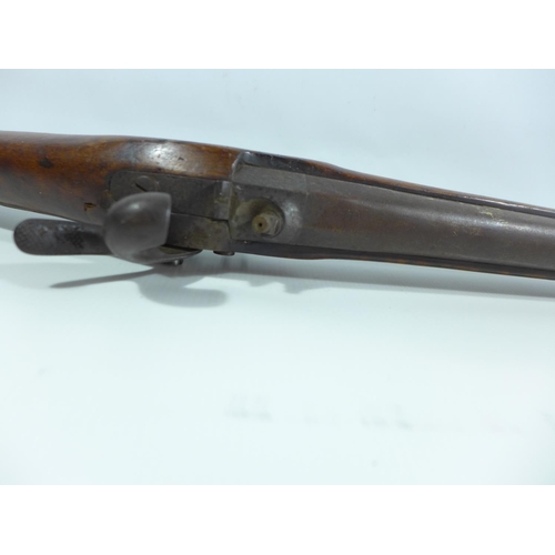 302 - A FRENCH MID 19TH CENTURY ST ETIENNE PERCUSSION CAP SMOOTH BORE CARBINE, 60CM BARREL, LENGTH 101CM