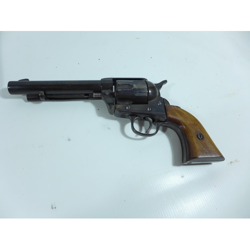 312 - A CASED BLANK FIRING COLT SINGLE ACTION ARMY REVOLVER, 13.5CM BARREL, LENGTH 28CM, COMPLETE WITH BLA... 