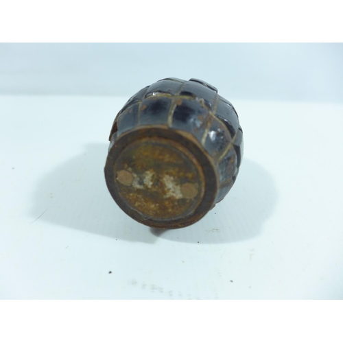 324 - A WORLD WAR II PERIOD GRENADE MADE INTO A LIGHTER, HEIGHT 10CM