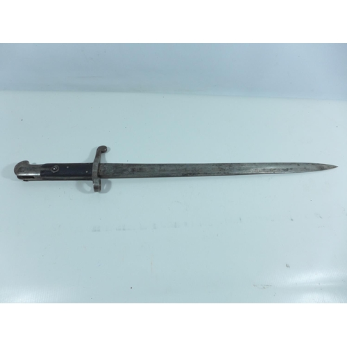 331 - A BRITISH 1887 PATTERN BAYONET, 46CM BLADE, LENGTH 60CM