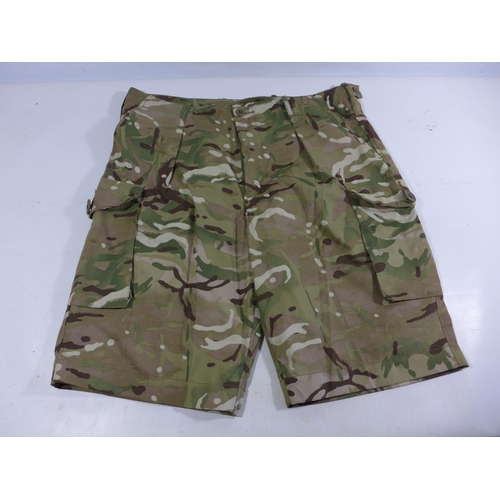 346 - A COLLECTION OF BRITISH ARMY BATTLE DRESS, CAMOUFLAGE SHORTS, USA SHIRT