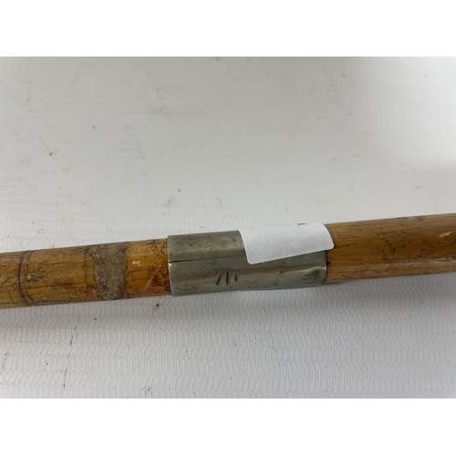 436 - AN OFFICERS SWAGGER STICK WITH WHITE METAL MOUNTS, LENGTH 70CM