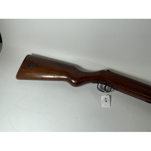 439 - A TIGER .22 CALIBRE AIR RIFLE, 48CM BARREL, LENGTH 109CM