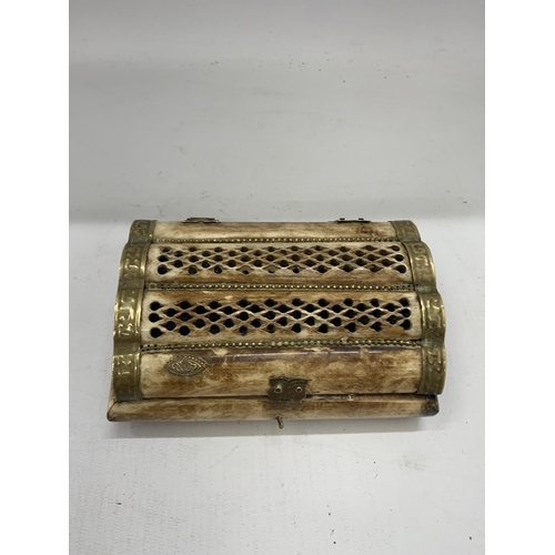 185 - A VINTAGE BRASS AND BONE LIDDED BOX