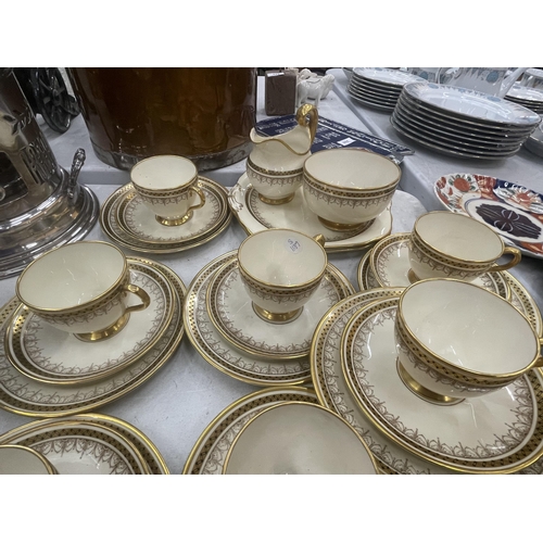 250 - A LARGE GROSVENOR CHINA GILT DESIGN PART TEA SET MAINLY CONSISTING OF TRIOS