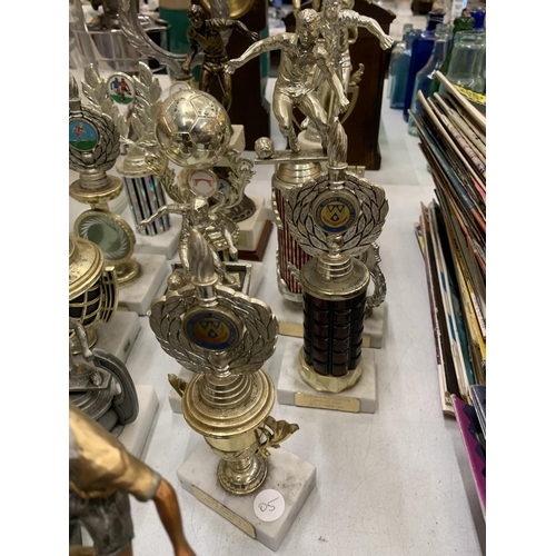 256 - A COLLECTION OF SPORTING TROPHIES