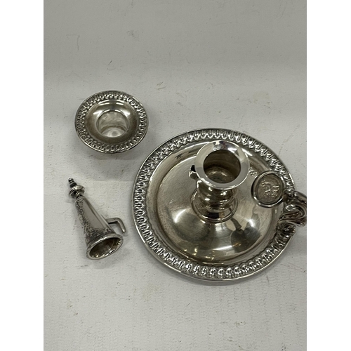 3 - A GEORGE III SILVER CHAMBER STICK WITH CANDLE DETACHABLE SCONCE AND CANDLE SNUFFER, HALLMARKS BELIEV... 