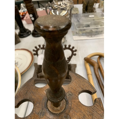 140 - A VINTAGE MAHOGANY RUBBER STAMP STAND HEIGHT APPROX 36CM PLUS A MID CENTURY TEAK MANTLE CLOCK