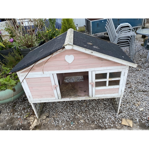 1968 - A WOODEN TWO TIER RABBIT HUTCH