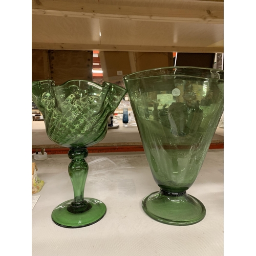 1119 - FOUR PIECES OF VICTORIAN GREEN GLASS TO INCLUDE BOWLS AND VASES, ALL WITH PONTIL MARKS