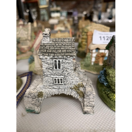 1120 - A LARGE QUANTITY OF LILLIPUT LANE COTTAGES TO INCLUDE 'NUTKIN COTTAGE', 'WATERSIDE MILL', ETC - 19 I... 