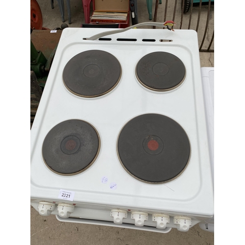 2221 - A WHITE AND BLACK ZANUSSI ELECTRIC OVEN AND HOB