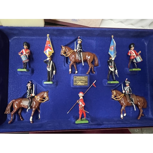 462 - A BOXED BRITAINS TOYS LIMITED EDITION HONOURABLE ARTILLERY COMPANY MODEL SET, NO.2344 OF 7000 SETS