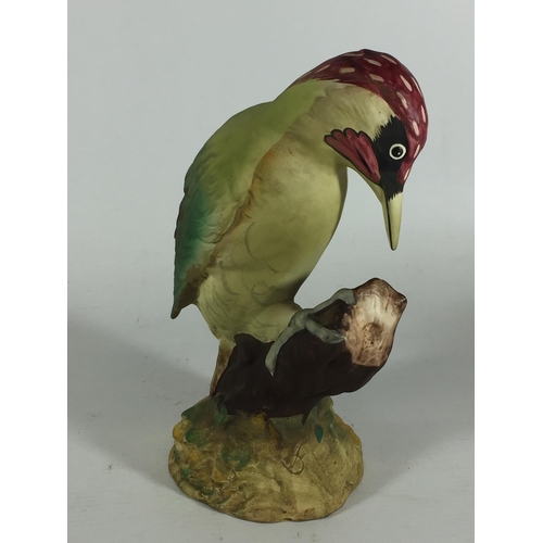 734 - A BESWICK WOODPECKER NO.1218 BIRD FIGURE (MATT FINISH)