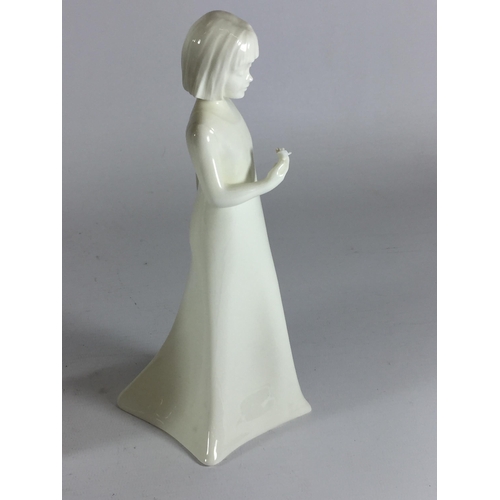 742 - TWO LADY FIGURES TO INCLUDE A ROYAL WORCESTER MOMENTS WITH LOVE FIGURE