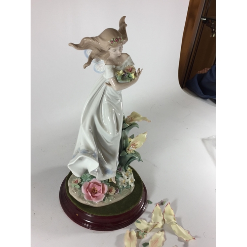 760 - A LLADRO FAIRY FIGURE (FLOWERS A/F)