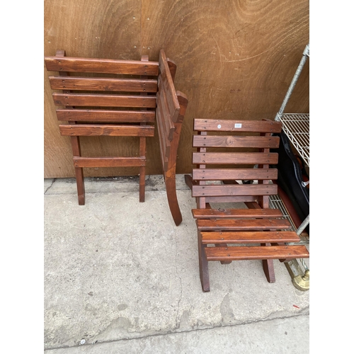 1581 - A PAIR OF WOODEN SLATTED FOLDING BEACH HUT CHAIRS