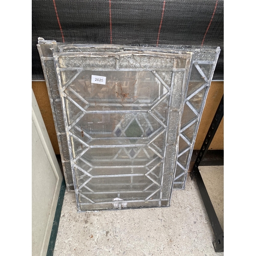 2025 - AN ASSORTMENT OF LEADED WINDOW PANES