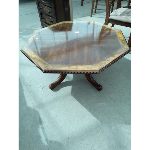 2726B - A MODERN OCTAGONAL ROPE EDGE CUFFED TABLE