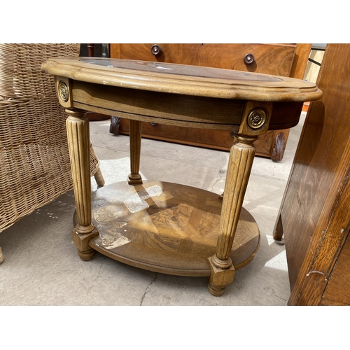 2777 - A MODERN OAK TWO TIER COFFEE TABLE WITH INSET GLASS TOP, 27 X 22