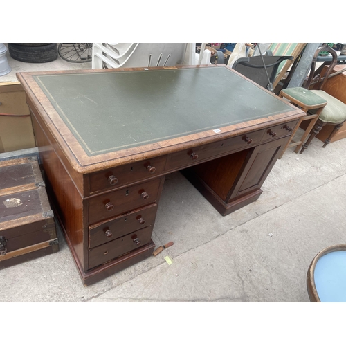 2867 - A VICTORIAN MAHOGANY TWIN PEDESTAL DESK ENCLOSING SIX DRAWERS AND ONE CUPBOARD, 54X30