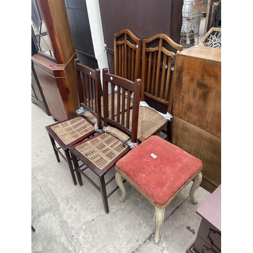 2942 - A CREAM AND GILT PAINTED STOOL AND FOUR EDWARDIAN BEDROOM CHAIRS