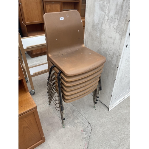 2953 - A SET OF SEVEN BROWN PLASTIC STACKING SCHOOL CHAIRS