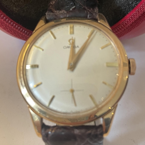 344 - A GENTS 18 CARAT GOLD OMEGA WRIST WATCH IN ORIGINAL BOX SEEN WORKING BUT NO WARRANTY