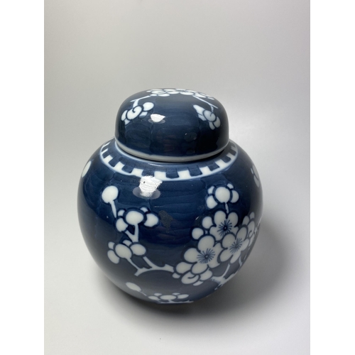 304 - A CHINESE PRUNUS BLOSSOM PATTERN GINGER JAR, DOUBLE RING MARK TO BASE, HEIGHT 13CM