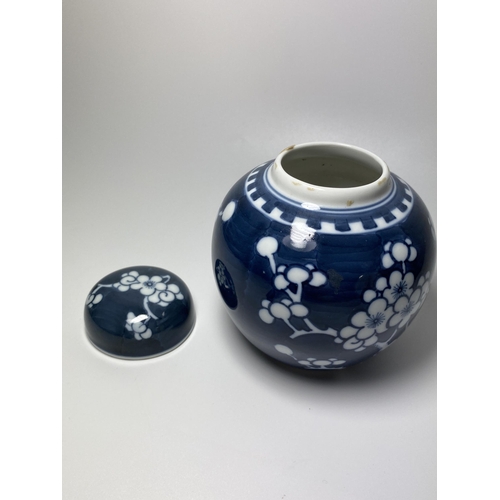 304 - A CHINESE PRUNUS BLOSSOM PATTERN GINGER JAR, DOUBLE RING MARK TO BASE, HEIGHT 13CM