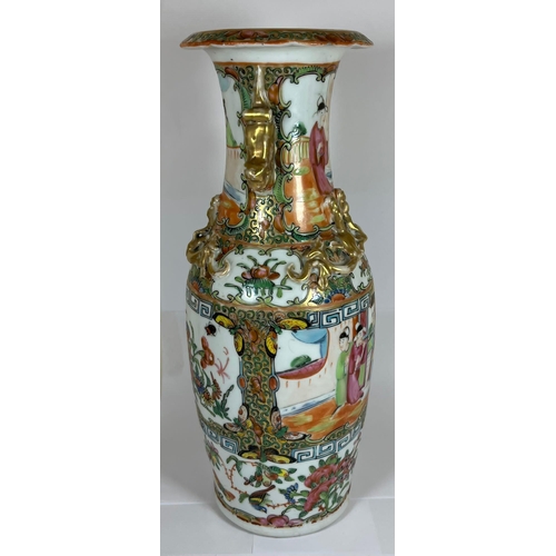 305 - A LATE 19TH CENTURY CHINESE CANTON FAMILLE ROSE WITH FIGURAL DESIGN FRONT PANEL AND BIRD AND FLORAL ... 