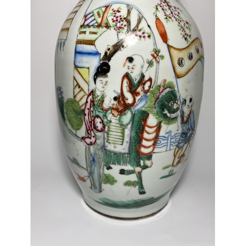 309 - A LARGE 19TH CENTURY CHINESE QING PORCELAIN VASE WITH FIGURAL & CALLIGRAPHY DESIGN, HEIGHT 43CM