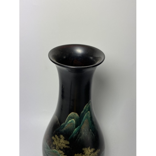 316 - A MID 20TH CENTURY CHINESE FUZHOU BLACK LACQUERED GILT DESIGN VASE ON STAND, HEIGHT 29CM