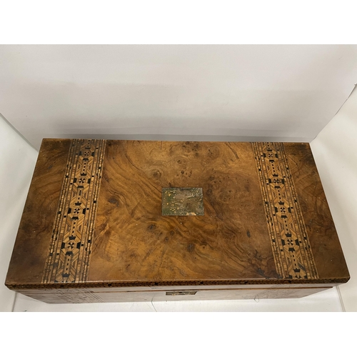 44 - A VICTORIAN WALNUT INLAID WRITING SLOPE WITH RED VELVET SLOPE, 49 X 25 X 18CM