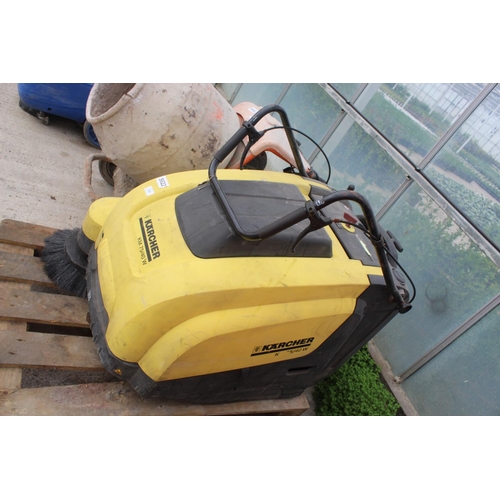 109 - KARCHER KM7540W SWEEPER - NO VAT